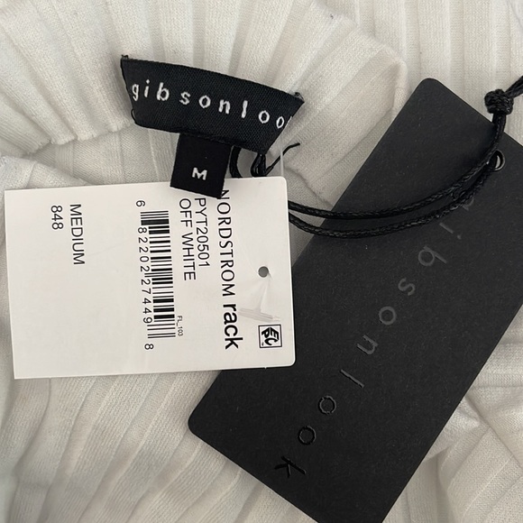 GIBSONLOOK Off White Ribbed Mock Neck Top NWT Size Medium - Picture 5 of 6